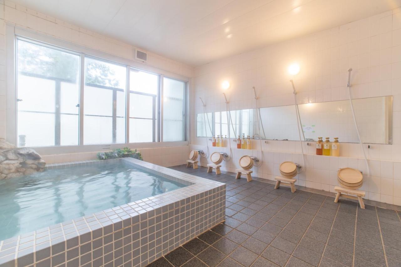 Nomad Hakuba Bed & Breakfast Dış mekan fotoğraf