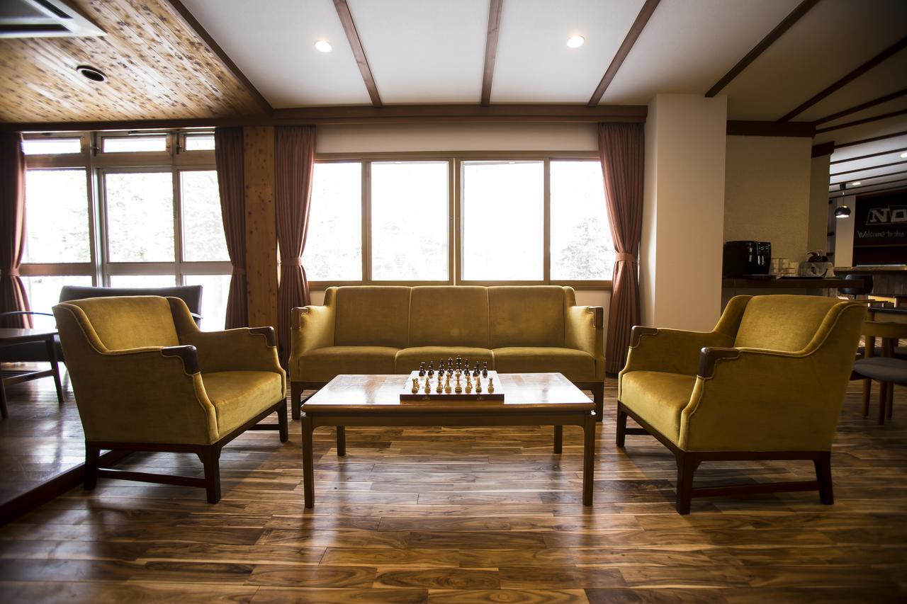 Nomad Hakuba Bed & Breakfast Dış mekan fotoğraf